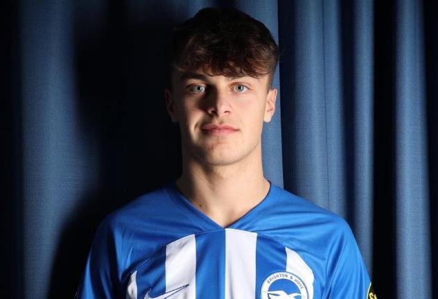 CHÍNH THỨC! Brighton đón thần đồng Josh Robertson