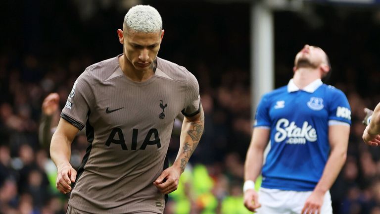 Ảnh bài viết Ngả mũ trước Richarlison