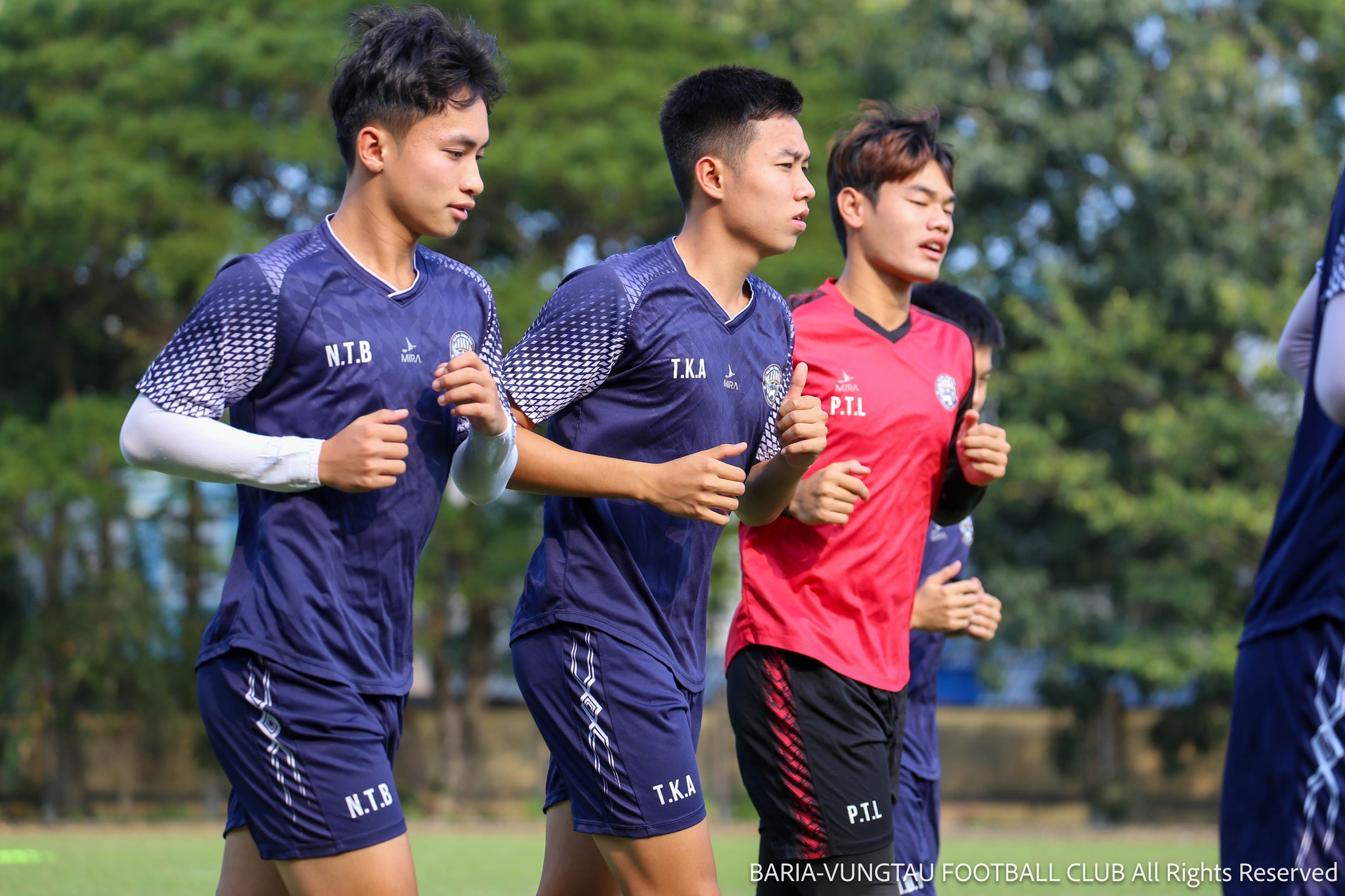 Ăn Tết không yên ả, CLB Việt Nam thấp thỏm lo sợ 1 việc
