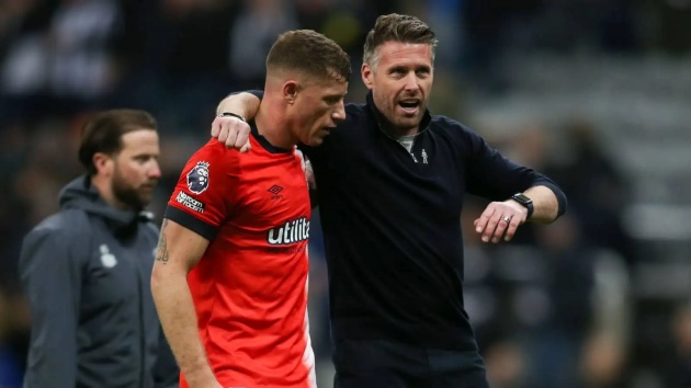 Rob Edwards đã giúp Barkley hồi sinh như thế nào?
