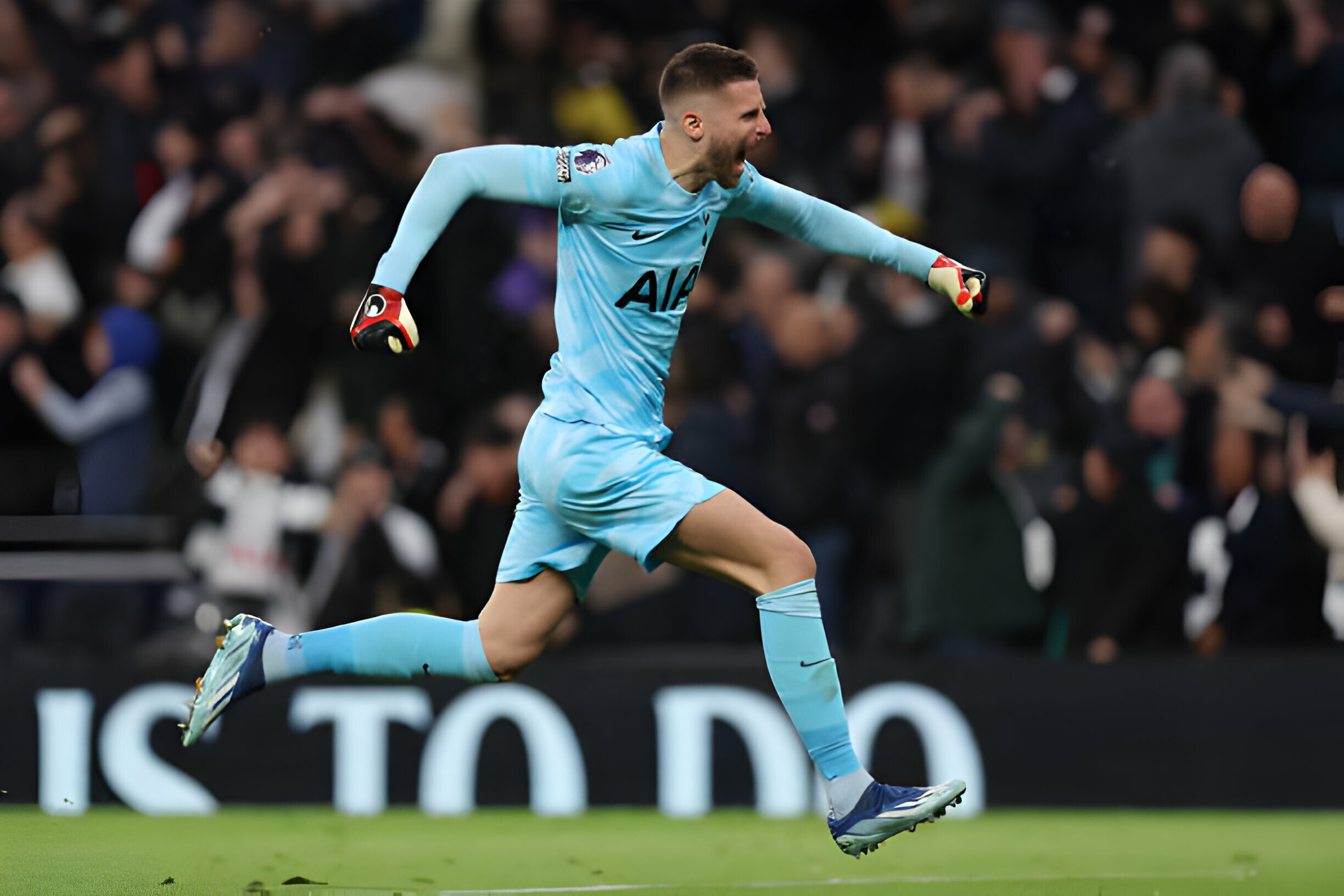 Ảnh bài viết Bùng nổ phút cuối, Tottenham lọt vào top 4