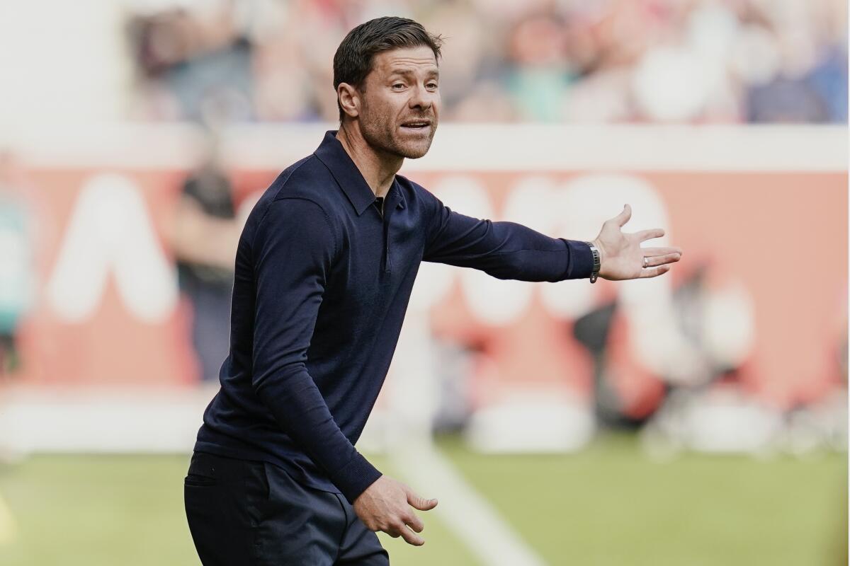 Leverkusen khiến Liverpool ngậm "trái đắng"