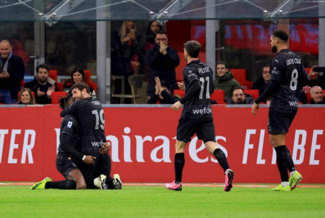 Ảnh bài viết Phối hợp đỉnh cao, Milan phả hơi nóng vào Juventus