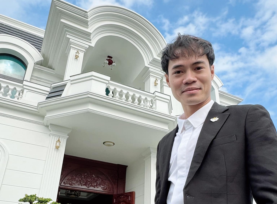 Văn Toàn: “Cuối năm lấy vợ”