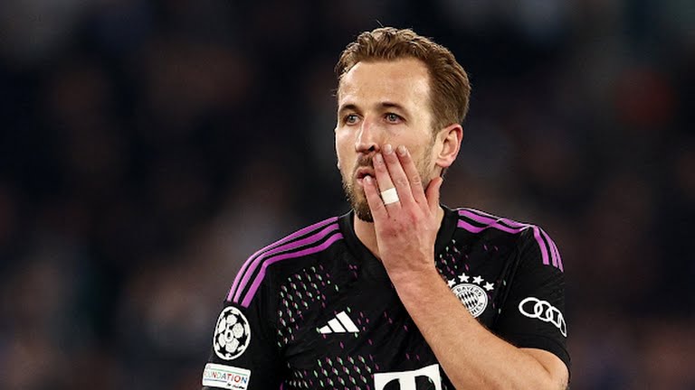 Ảnh bài viết Tiếp đà khủng hoảng, 10 người Bayern thua sốc Lazio