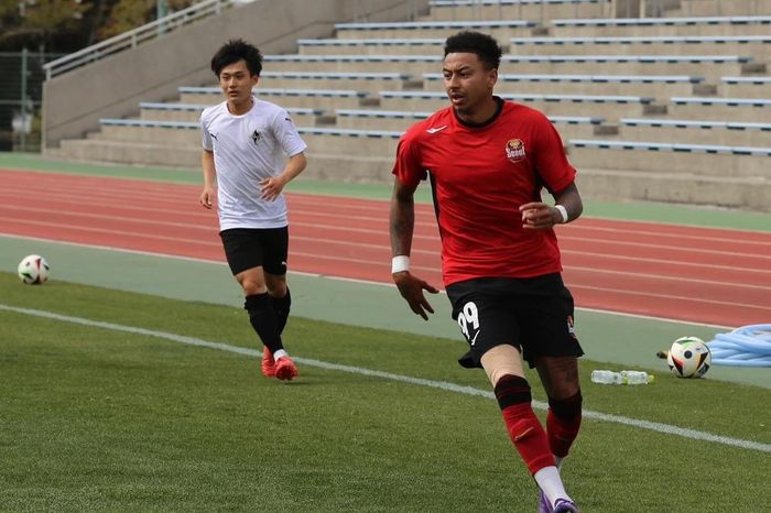 Jesse Lingard ghi bàn trở lại