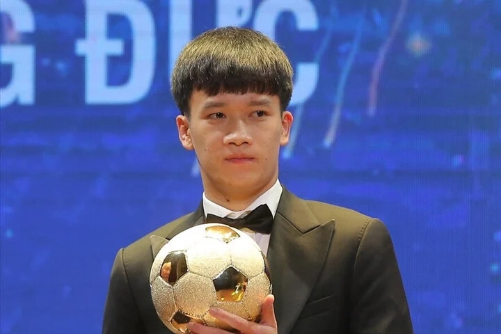 Hoàng Đức giành Quả bóng Vàng Việt Nam 2023