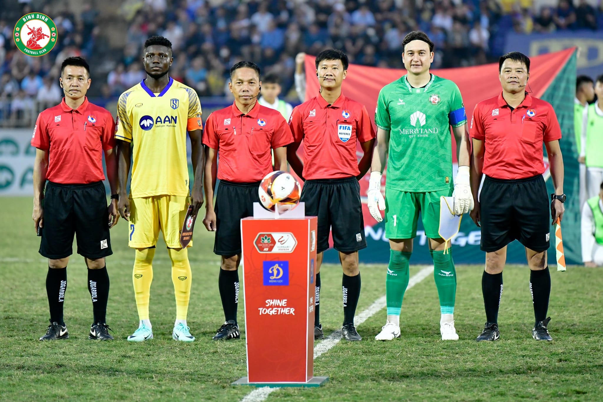 Ảnh bài viết Đặng Văn Lâm chấn thương, HLV Bình Định phá vỡ im lặng