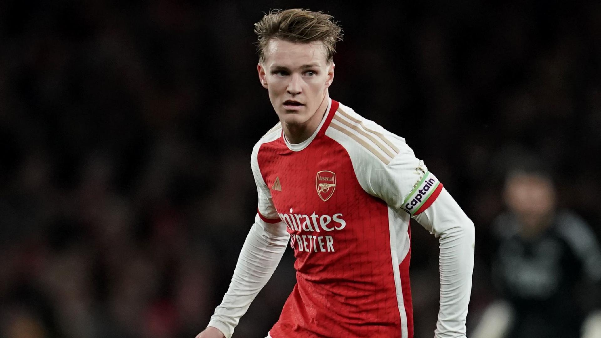 Odegaard âm thầm hơn để giúp Arsenal rực cháy | Bóng Đá