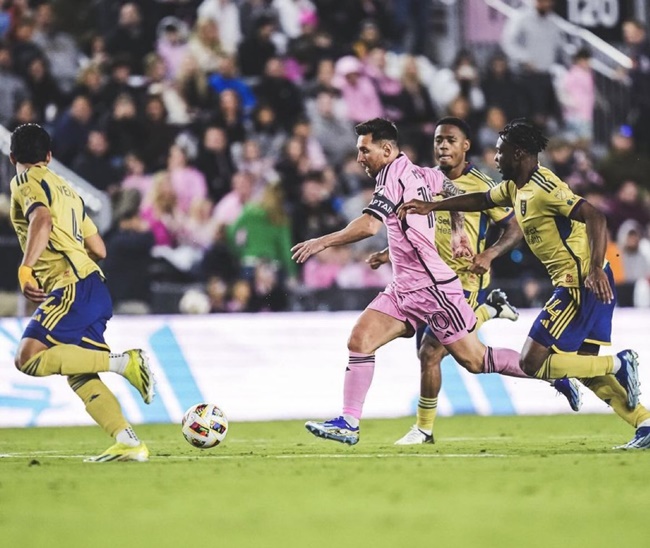 Ảnh bài viết "Nhảy số" cực nhanh, Messi lại làm điên đảo MLS