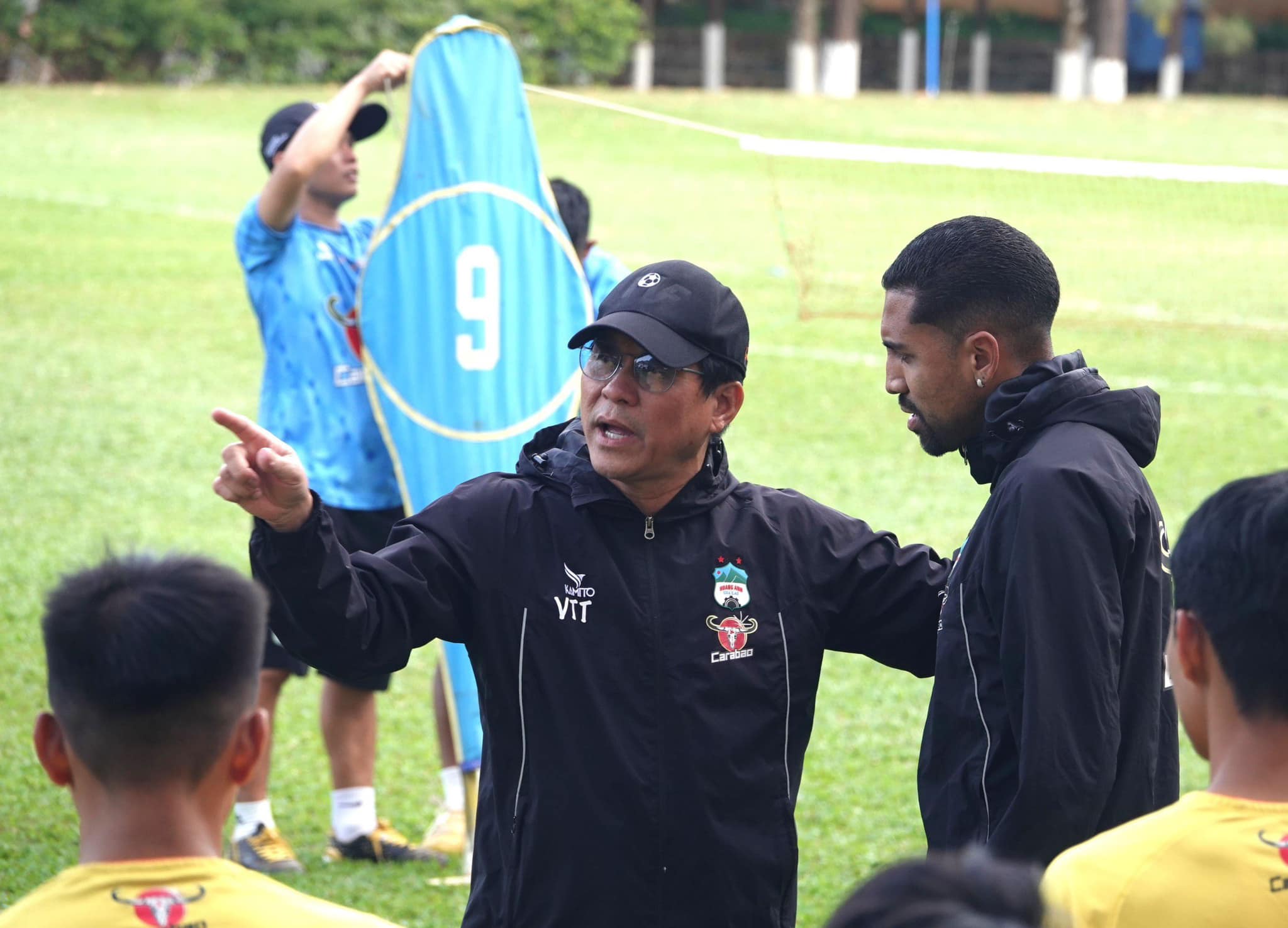 Ảnh bài viết HAGL chưa biết mùi thắng, HLV Vũ Tiến Thành than thở 1 điều