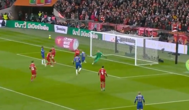 Ảnh bài viết "Pha cứu thua đỉnh cao"