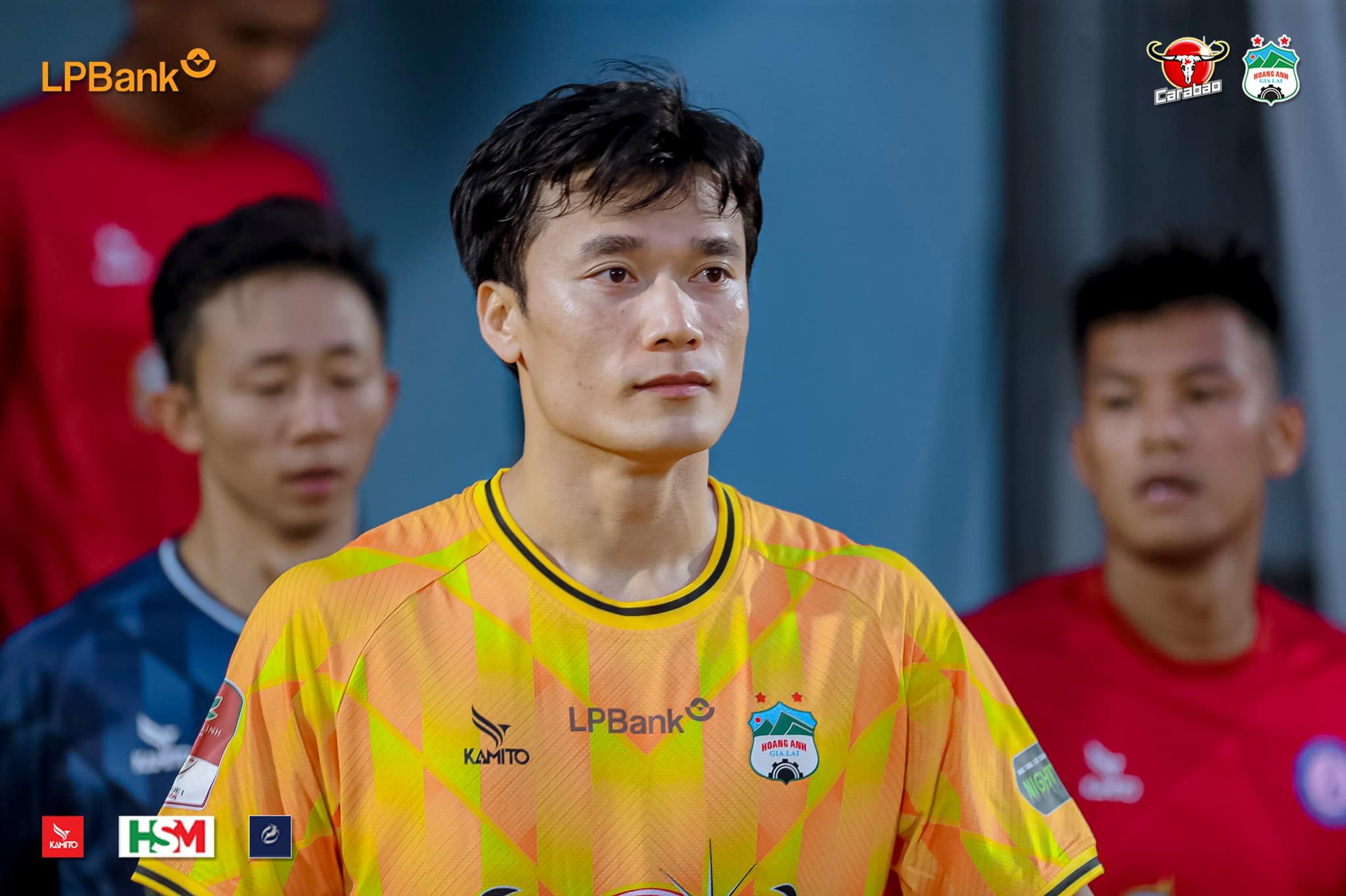 Ảnh bài viết HAGL chia điểm, HLV lên tiếng về Bùi Tiến Dũng