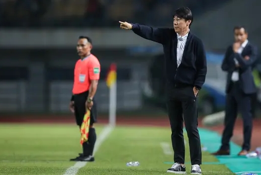 Ảnh bài viết HLV Shin Tae-yong tới Hà Lan, săn thêm sao nhập tịch cho Indonesia