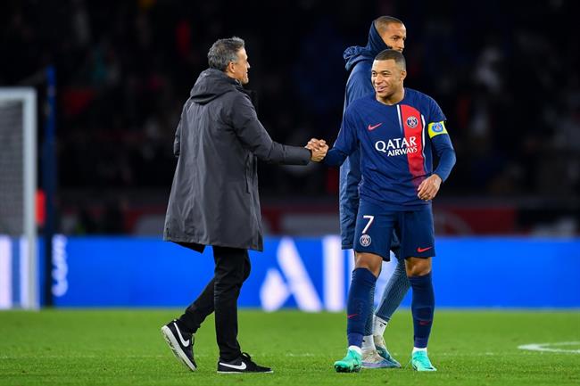 Enrique có lý khi để Mbappe ngồi dự bị