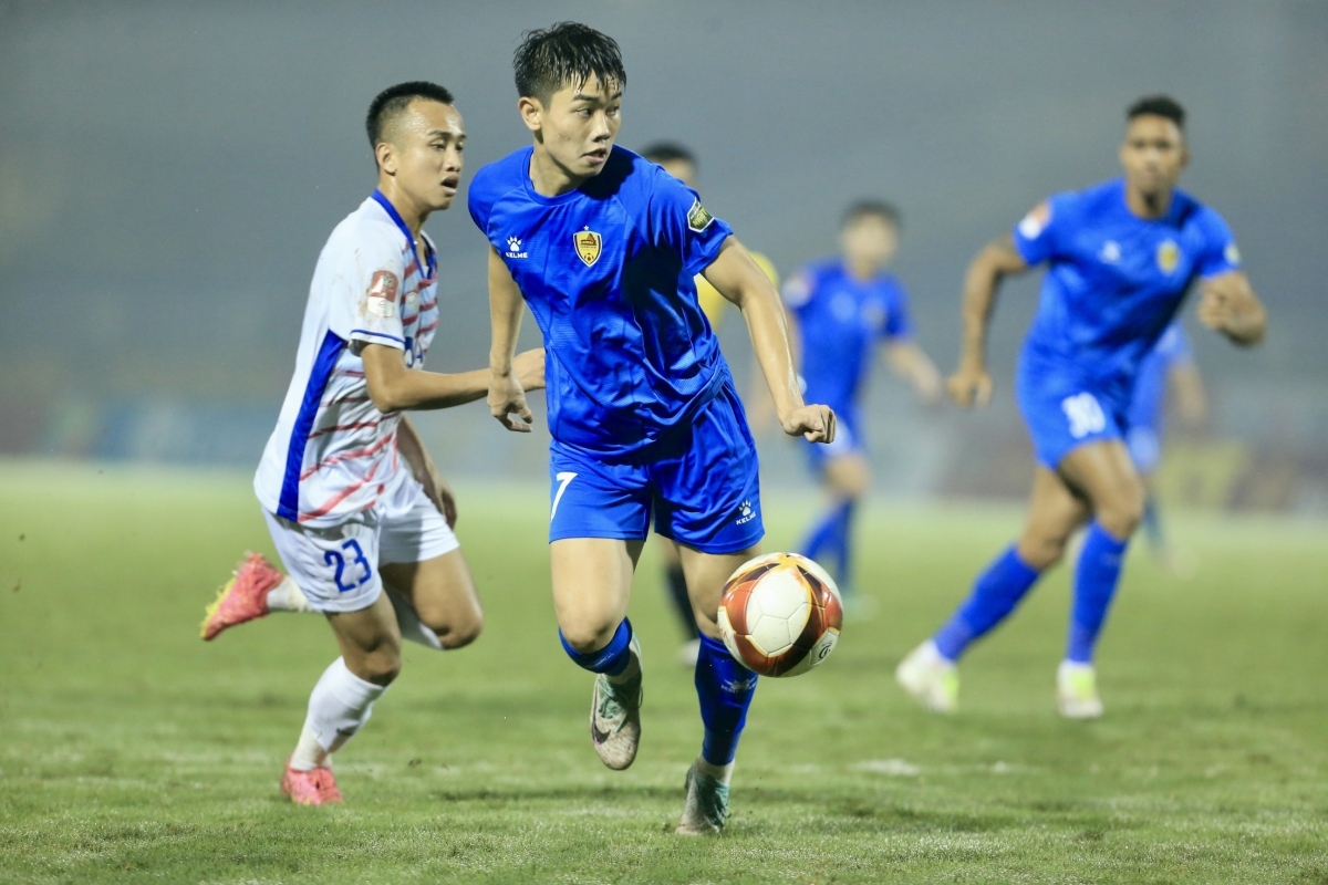 Ảnh bài viết Thất sủng ở Quảng Nam, Đình Bắc gia nhập 'ông lớn' V-League