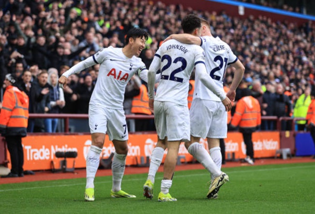 Ảnh bài viết Villa "tự hủy", Son Heung-min đưa Tottenham áp sát top 4
