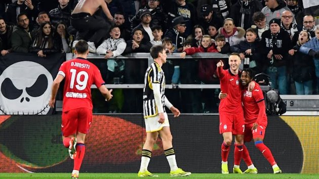 Ảnh bài viết Juve để Milan vượt mặt, Roma 'hút chết' phút 90+5