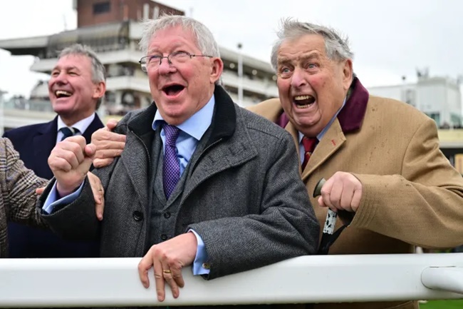 Ảnh bài viết Alex Ferguson đắm chìm trong thú vui khác bóng đá