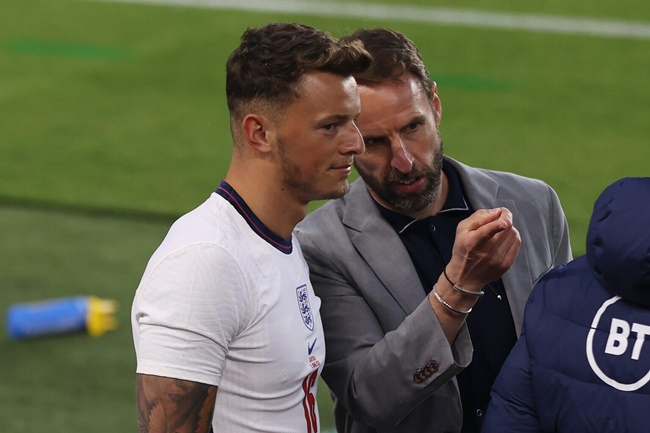 'Drama' White - Southgate đang làm chao đảo nước Anh