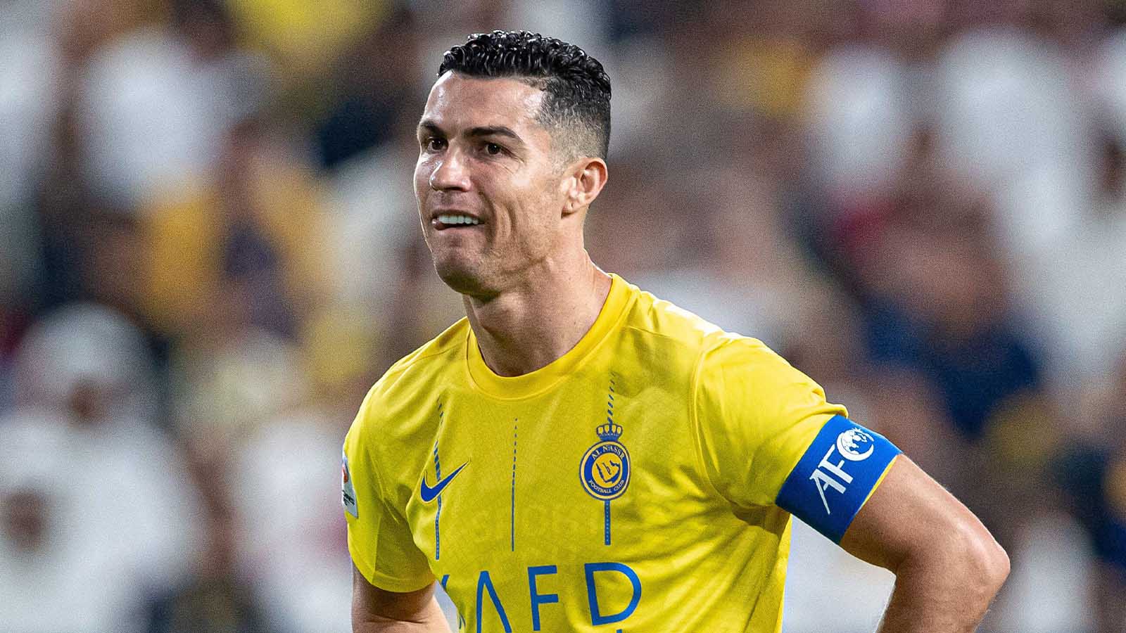 Top 10 tay săn bàn hàng đầu mùa 2023/24: Ronaldo thứ 3