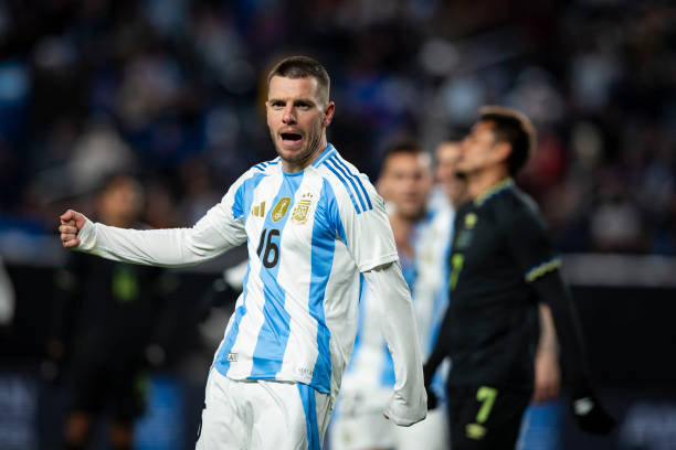 Ảnh bài viết "Người thừa" Premier League hóa người hùng trên tuyển Argentina