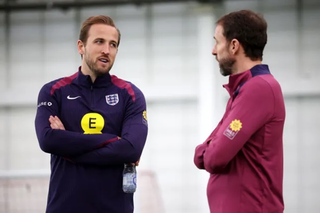 Southgate xác nhận hung tin Kane