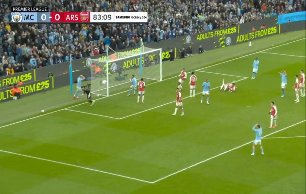 Ảnh bài viết Đến Haaland cũng không tin mình đã bỏ lỡ cơ hội này trước Arsenal