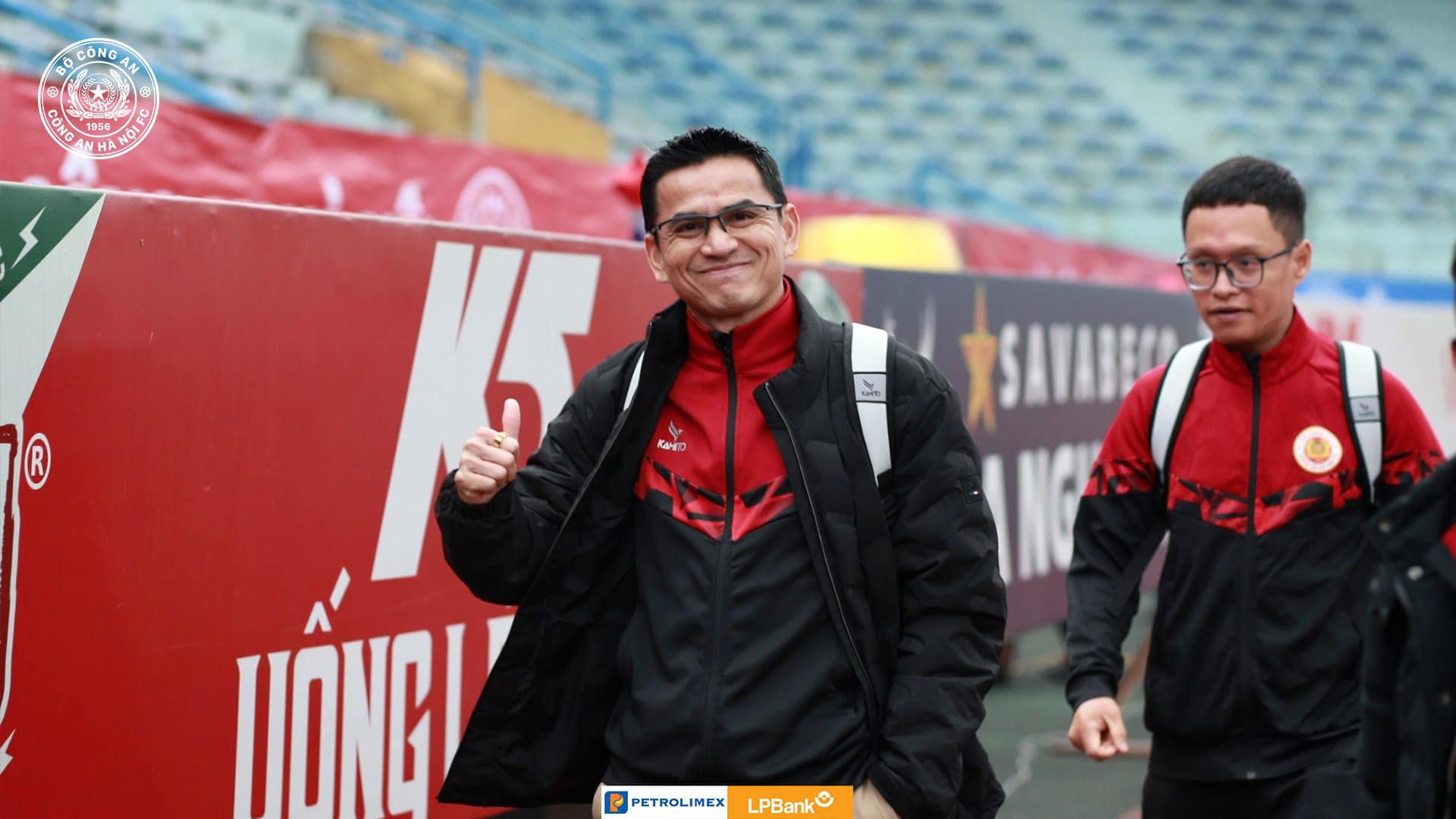 Ảnh bài viết Không dùng Phan Văn Đức, Kiatisuk nói rõ nguyên nhân