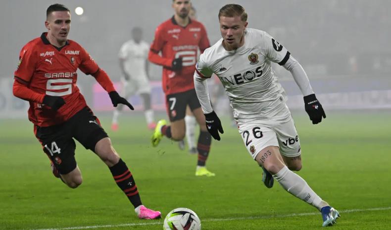 Ảnh bài viết Man United xác định hậu vệ trái cần chiêu mộ