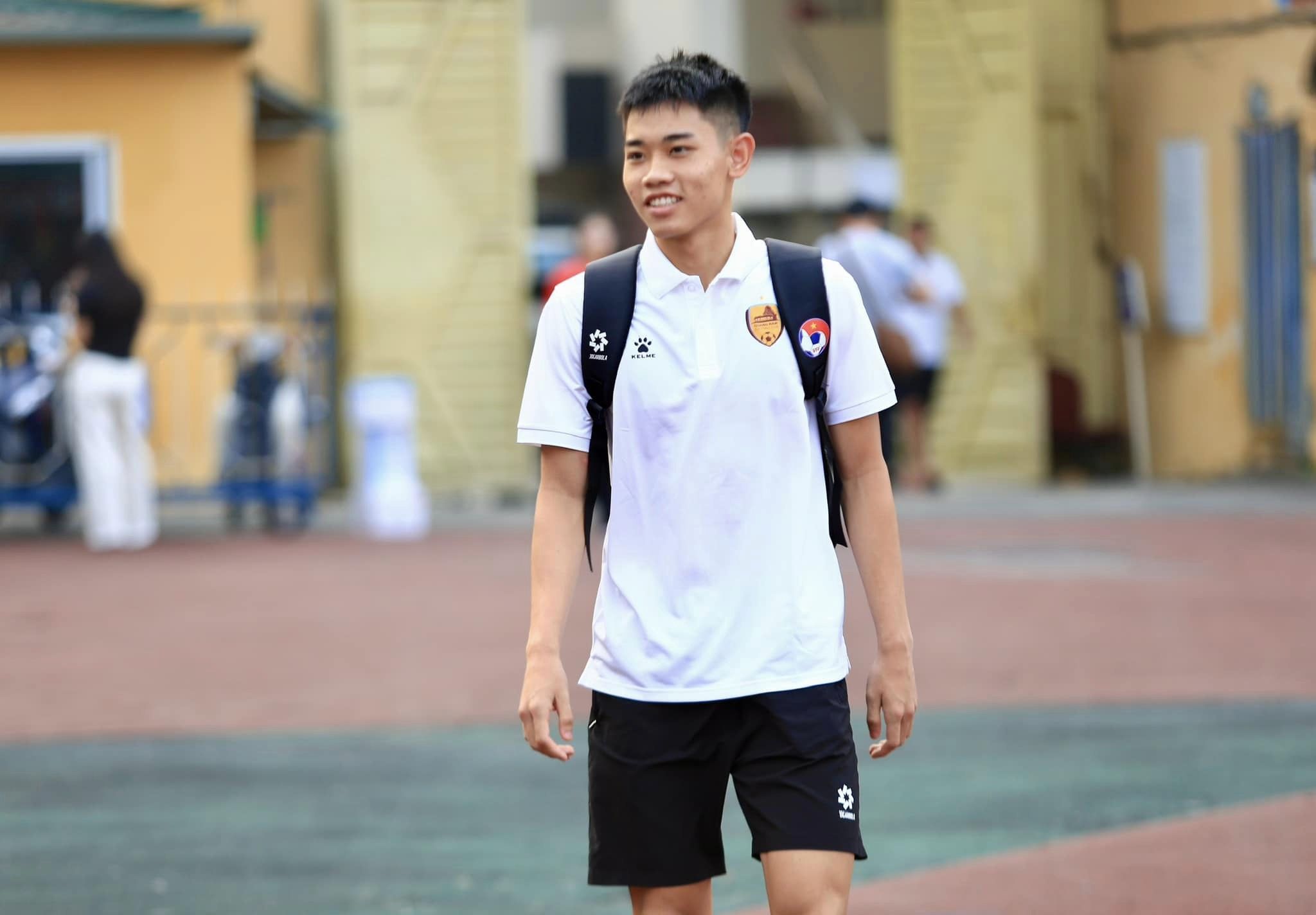 Ảnh bài viết Xuất hiện CLB muốn có Đình Bắc, rõ quan điểm HLV Quảng Nam