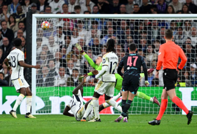 Ảnh bài viết 3 siêu phẩm xuất hiện, Real Madrid hòa nghẹt thở với Man City