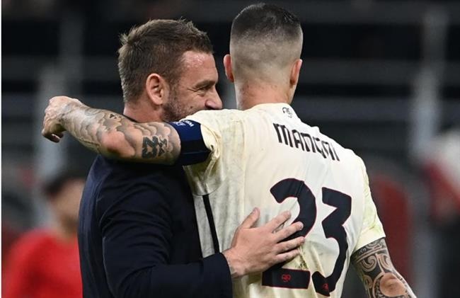 11/16 trận thắng, Roma lột xác cùng De Rossi