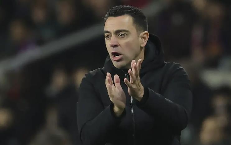 Ảnh bài viết Vì Xavi, Cazorla chỉ trích Barcelona