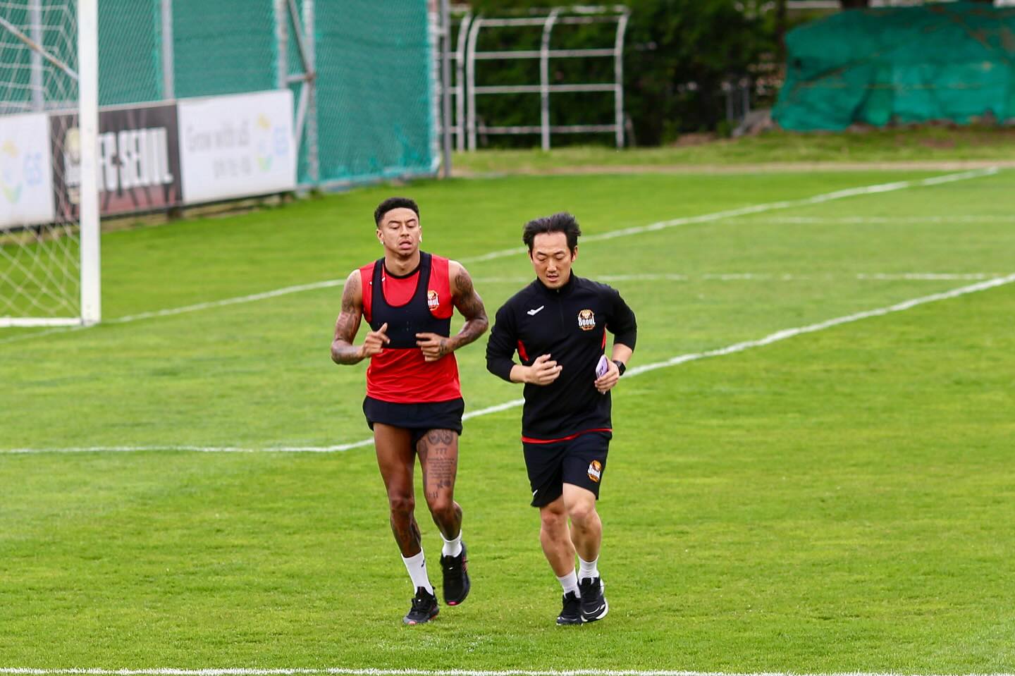 Choáng với Jesse Lingard