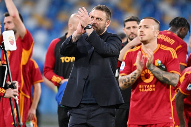 Rượt đuổi hấp dẫn, AS Roma “run rẩy” ở vị trí thứ 5