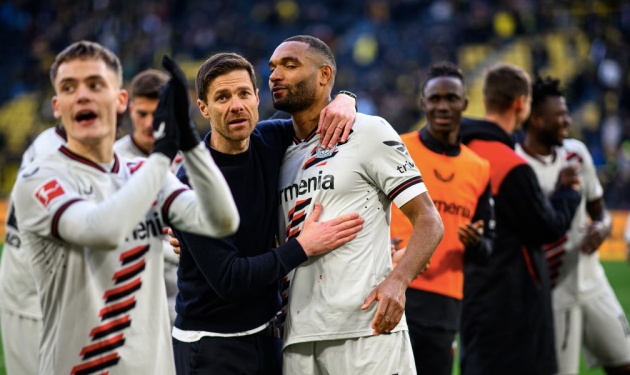 Alonso góp nhặt tinh hoa để giúp Leverkusen lột xác