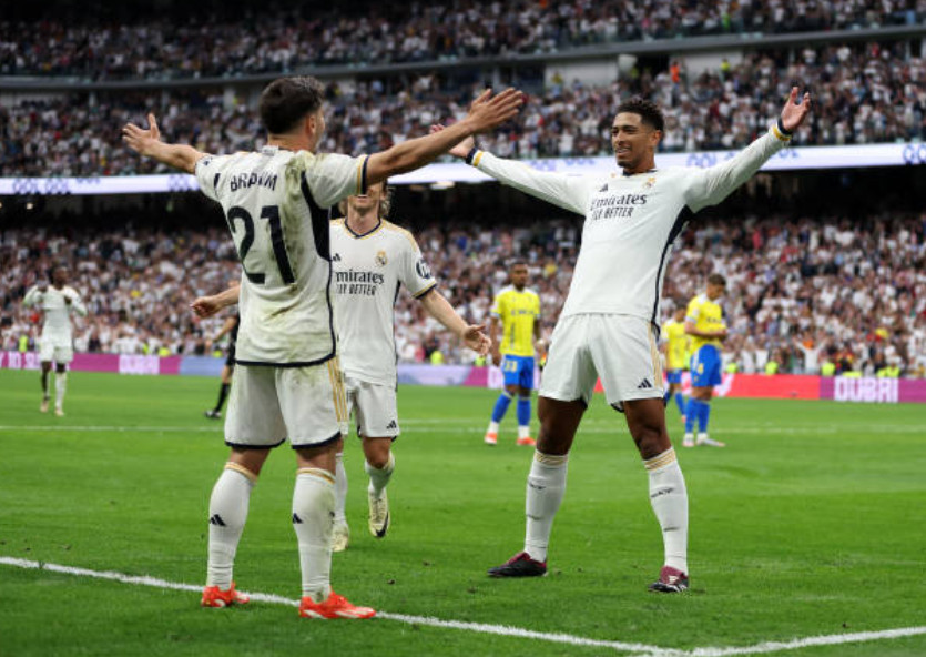 Siêu phẩm nã đại bác, Real tiến gần đến ngôi vương La Liga