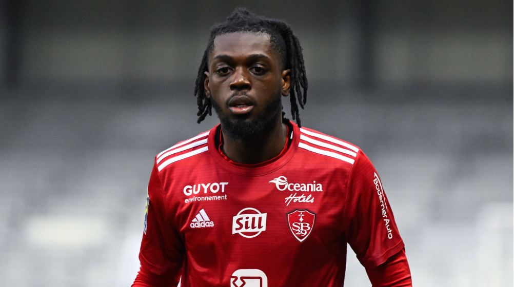 Ảnh bài viết Liverpool nâng cấp hàng thủ bằng hiện tượng Ligue 1