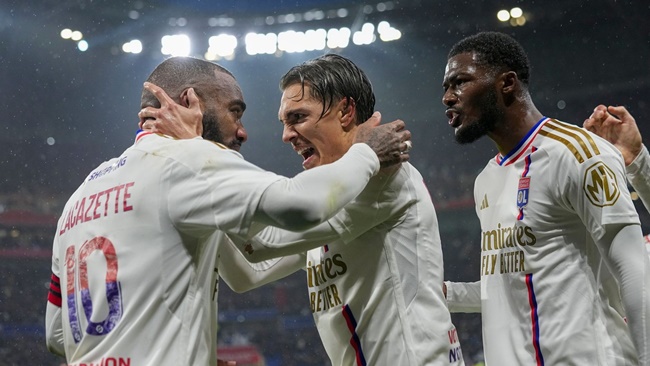 Người cũ Arsenal hạ Lille, suất dự Champions League ngoài tầm tay