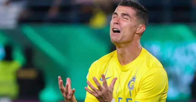 Ảnh bài viết Chọn sai "nền văn minh", Ronaldo nuốt hận khi nhìn Neymar