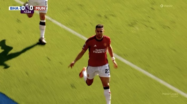 Ảnh bài viết "1 bàn thắng không tưởng của Man Utd"