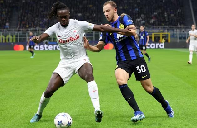 Ảnh bài viết Man United tranh mua trung vệ RB Salzburg với Bayern Munich