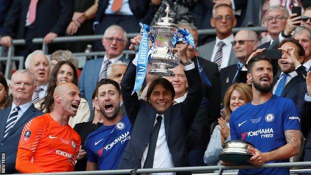 'HLV một đội bóng nhiều biến động như Chelsea sẽ không được cứu bởi cúp FA'