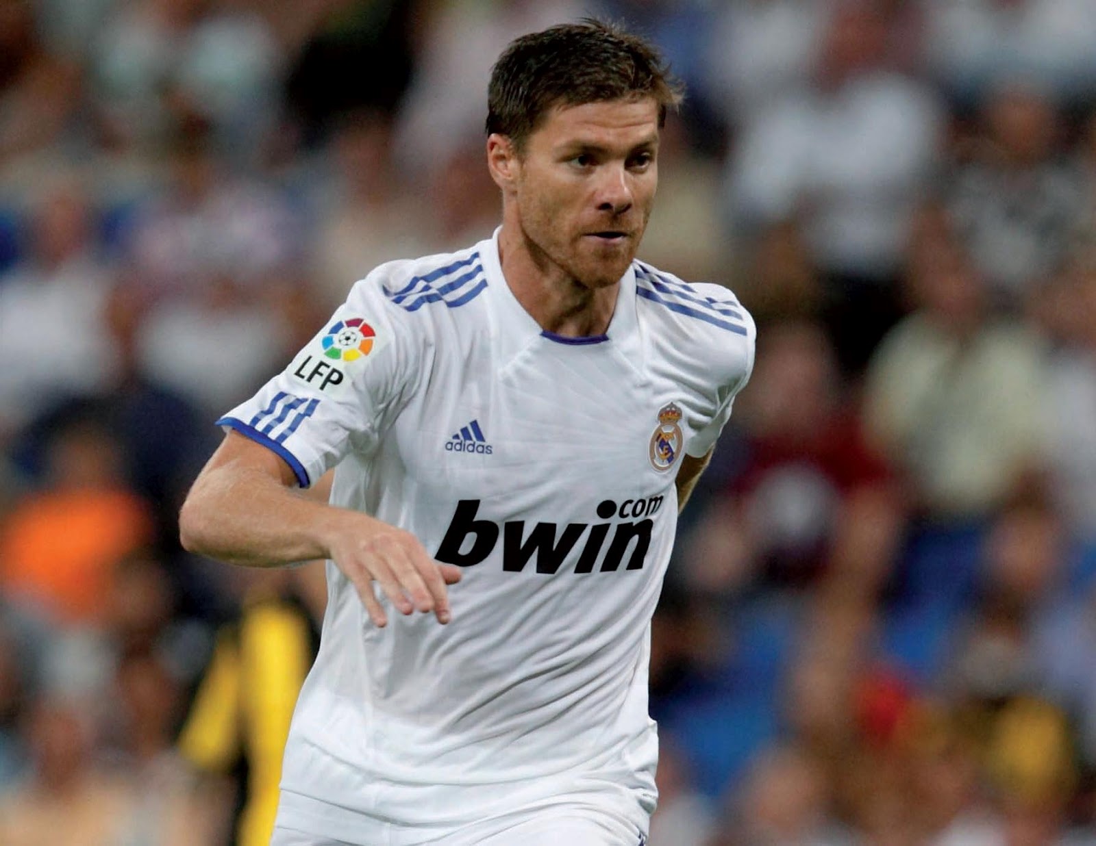 Xabi Alonso trở lại Real Madrid với vai trò huấn luyện viên - Bóng Đá