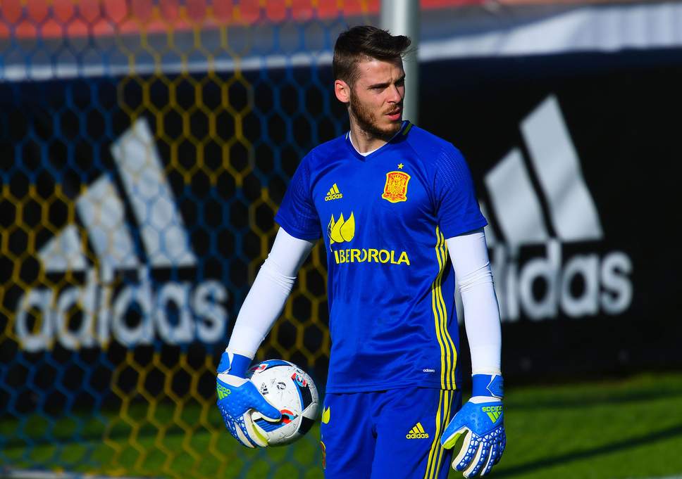 Thủ thành De Gea từ chối chào mừng thủ tướng Tây Ban Nha - Bóng Đá