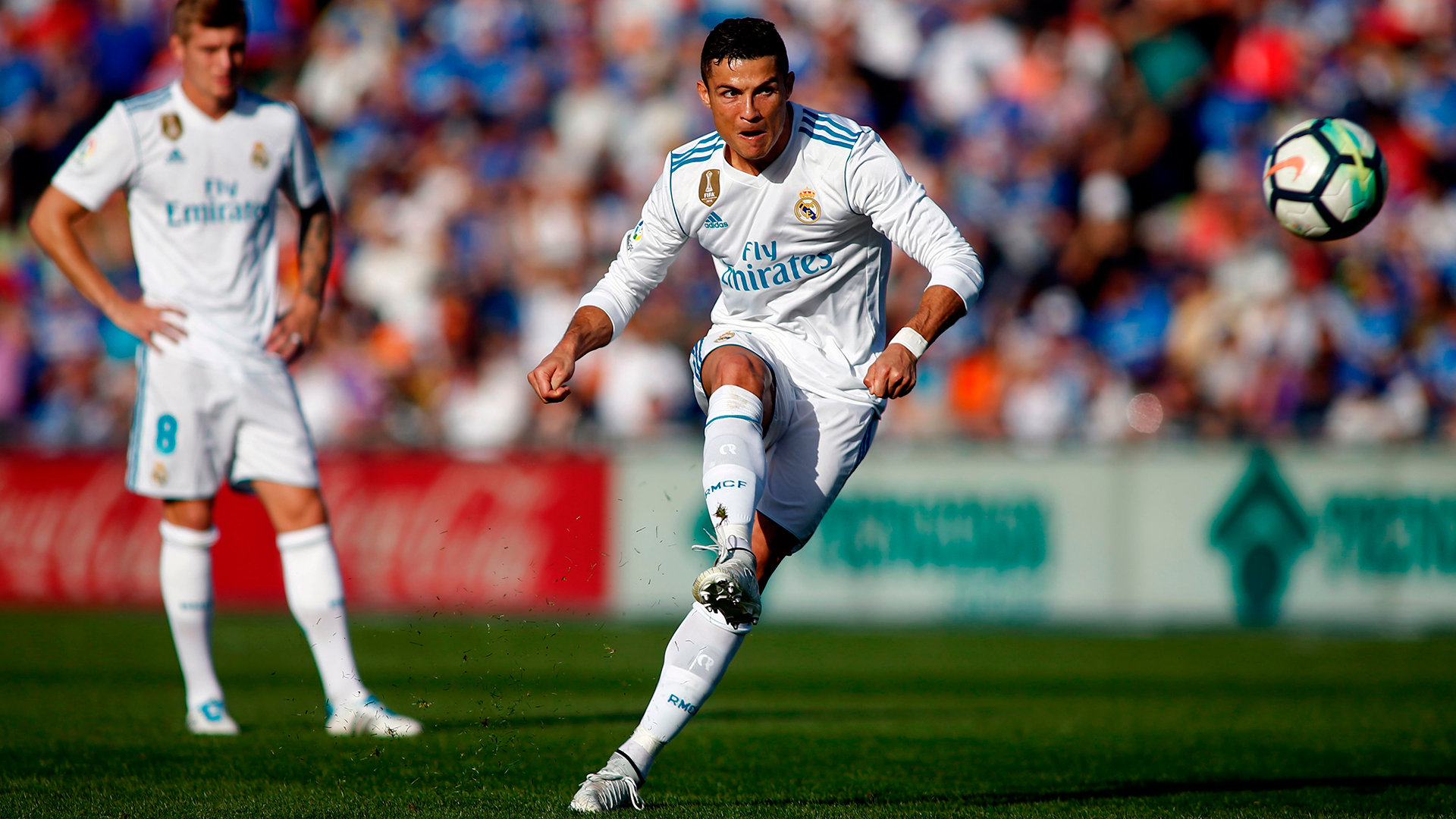 10 kỷ lục có thể bị phá vỡ bởi Ronaldo sau khi anh chuyển đến Juve - Bóng Đá