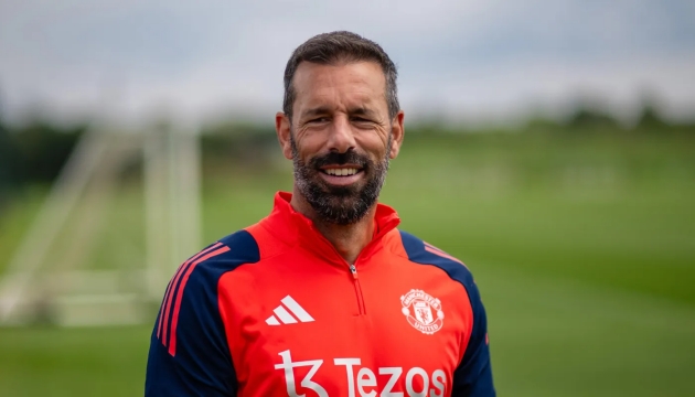 Man United đấu Leicester City có thể là lần cuối của Van Nistelrooy