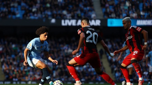 Man City bị tố dùng chiêu trò của Arsenal để thắng Fulham