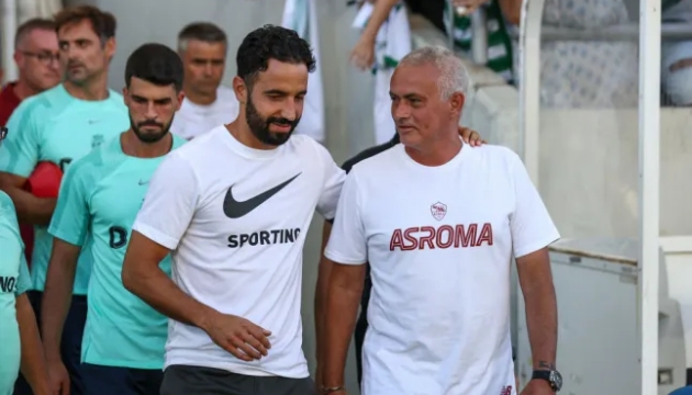 Ruben Amorim nhận tin nhắn từ Jose Mourinho ngay sau khi nhậm chức tại Man United